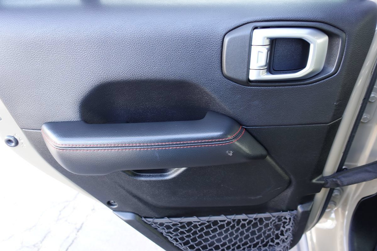 Used 2020 Jeep Gladiator Rubicon AWD/4WD image 22