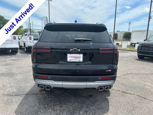 New 2026 Chevrolet Traverse Z71 w/ Driver Confidence Package AWD/4WD image 4