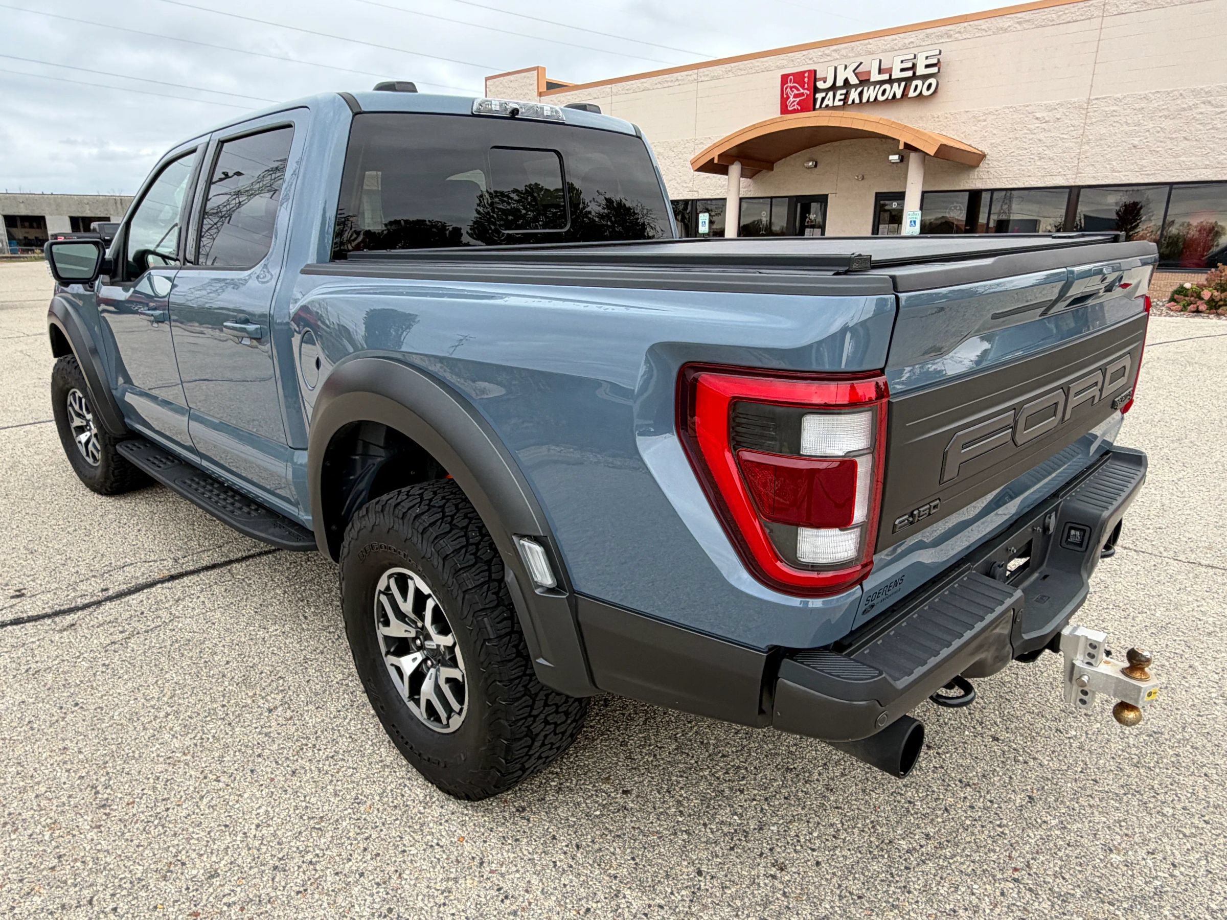 Used 2023 Ford F150 Raptor AWD/4WD image 3