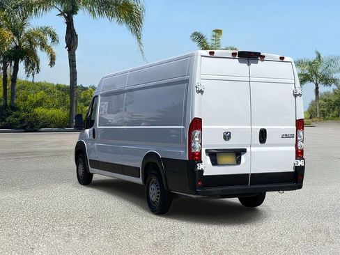 Used 2025 RAM ProMaster 3500 w/ Convenience Group FWD image 3