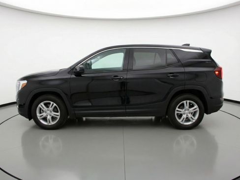 Used 2024 GMC Terrain SLE FWD image 5