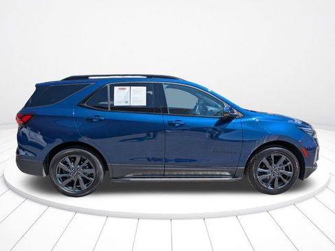 Used 2023 Chevrolet Equinox RS FWD image 3