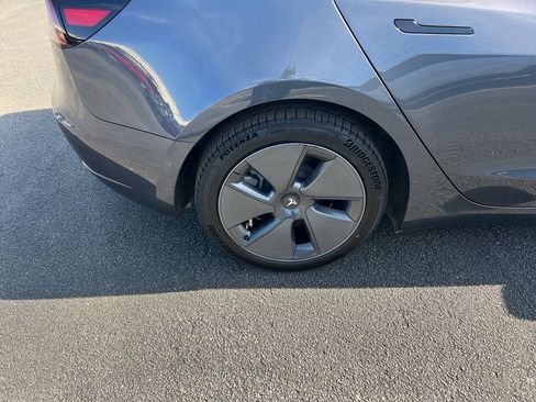 Used 2022 Tesla Model 3 Long Range image 10