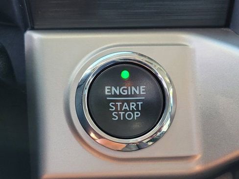 Certified 2021 Ford F150 XLT w/ Equipment Group 302A High image 28