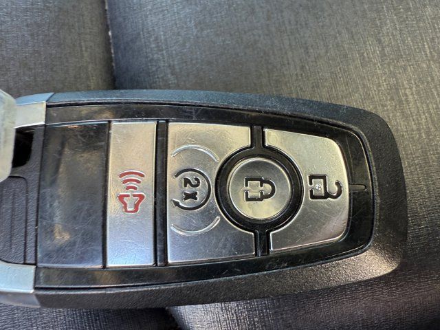 Used 2025 Ford Bronco Badlands AWD/4WD image 24