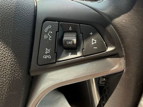 Used 2019 Chevrolet Trax LT w/ LT Convenience Package FWD image 26