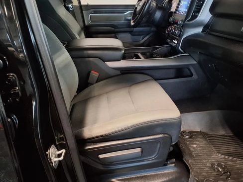 Used 2020 RAM 1500 Big Horn AWD/4WD image 11