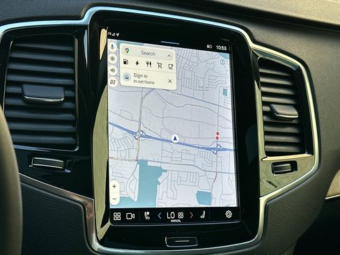 Used 2024 Volvo XC90 T8 Plus image 23