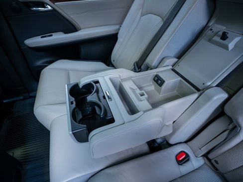 Used 2019 Lexus RX 350L FWD w/ Premium Package image 51