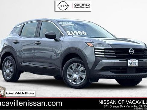 Certified 2025 Nissan Kicks S image 1