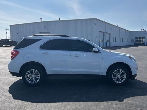 Used 2017 Chevrolet Equinox LT w/ Convenience Package image 19