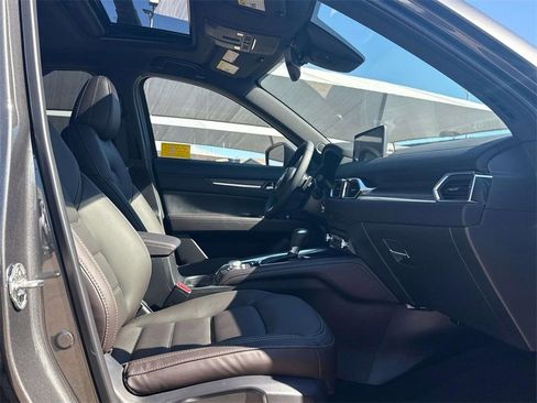 New 2025 MAZDA CX-5 Signature AWD/4WD image 9