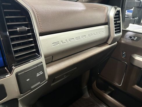 Used 2022 Ford F350 King Ranch w/ Chrome Package image 22