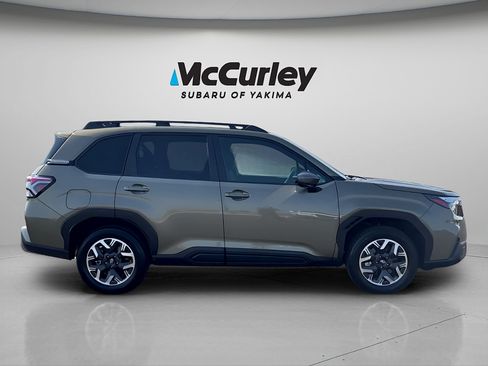 Certified 2026 Subaru Forester Premium AWD/4WD image 7