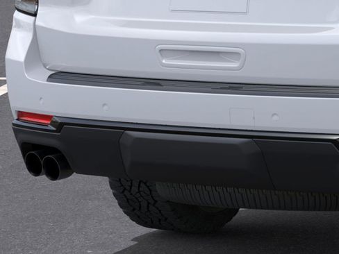 New 2026 Chevrolet Suburban Z71 image 14