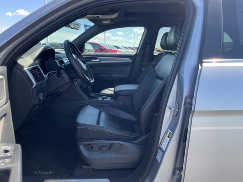 Used 2021 Volkswagen Atlas Cross Sport SEL w/ Cross Sport MDO Package AWD/4WD image 18