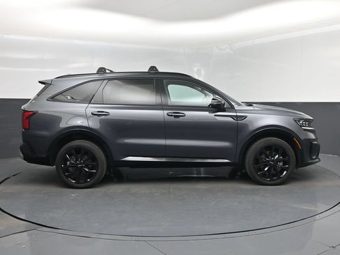 Used 2022 Kia Sorento SX AWD/4WD image 2