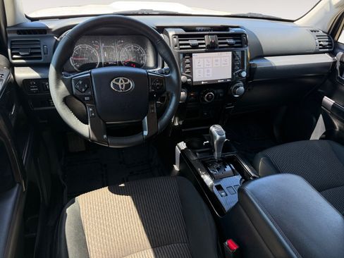 Used 2024 Toyota 4Runner TRD Off-Road AWD/4WD image 15