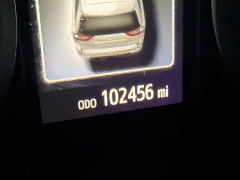 Used 2019 Toyota Sienna XLE image 19