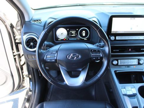 Used 2023 Hyundai Kona Limited image 18