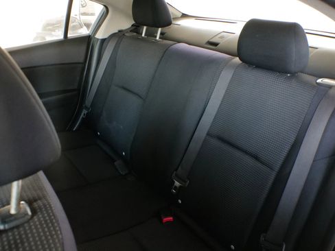 Used 2012 MAZDA MAZDA3 i Sport image 17