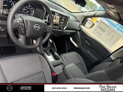 Certified 2025 Nissan Frontier SV w/ SV Convenience Package image 18