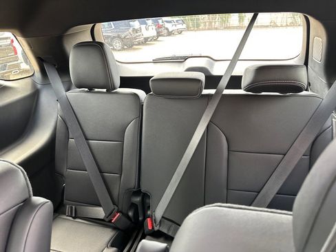 New 2026 Chevrolet Traverse LT w/ Midnight/Sport Edition image 11