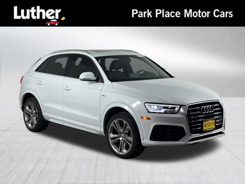Used 2016 Audi Q3 2.0T Prestige w/ Prestige Package image 1