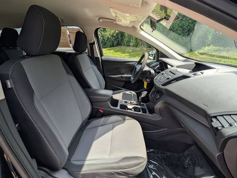 Used 2018 Ford Escape SE FWD image 13
