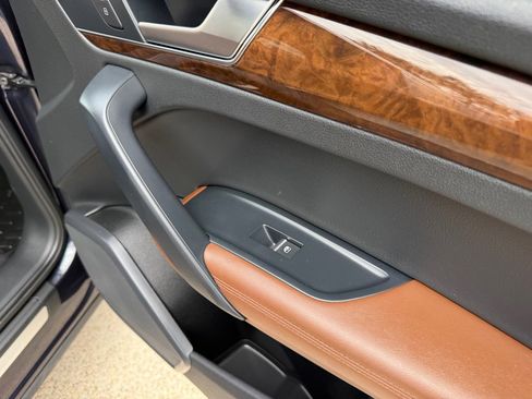 Used 2020 Audi Q5 2.0T Premium Plus w/ Premium Plus Package image 31