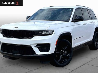 Used 2023 Jeep Grand Cherokee Altitude