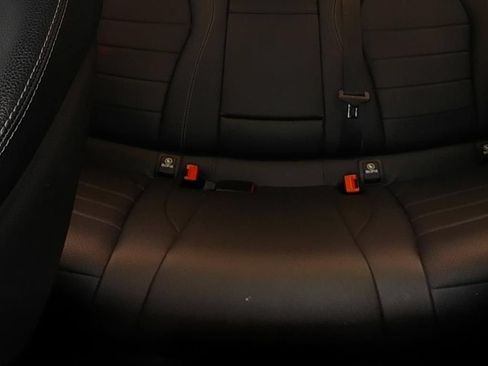 Used 2021 Mercedes-Benz GLC 300 image 13