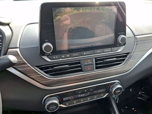 Used 2020 Nissan Altima 2.5 SL AWD/4WD image 15
