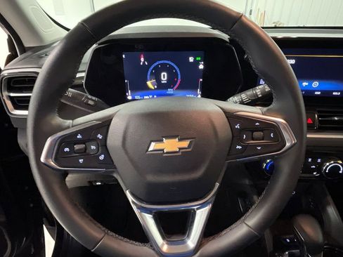 Used 2025 Chevrolet TrailBlazer LT w/ LT Cold Weather Package image 30