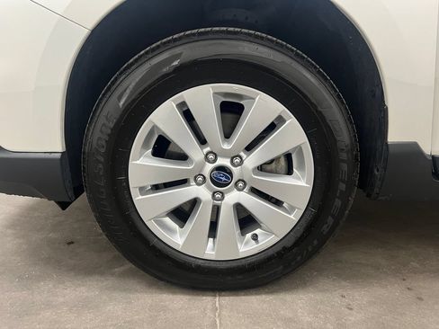 Used 2017 Subaru Outback 2.5i Premium AWD/4WD image 28