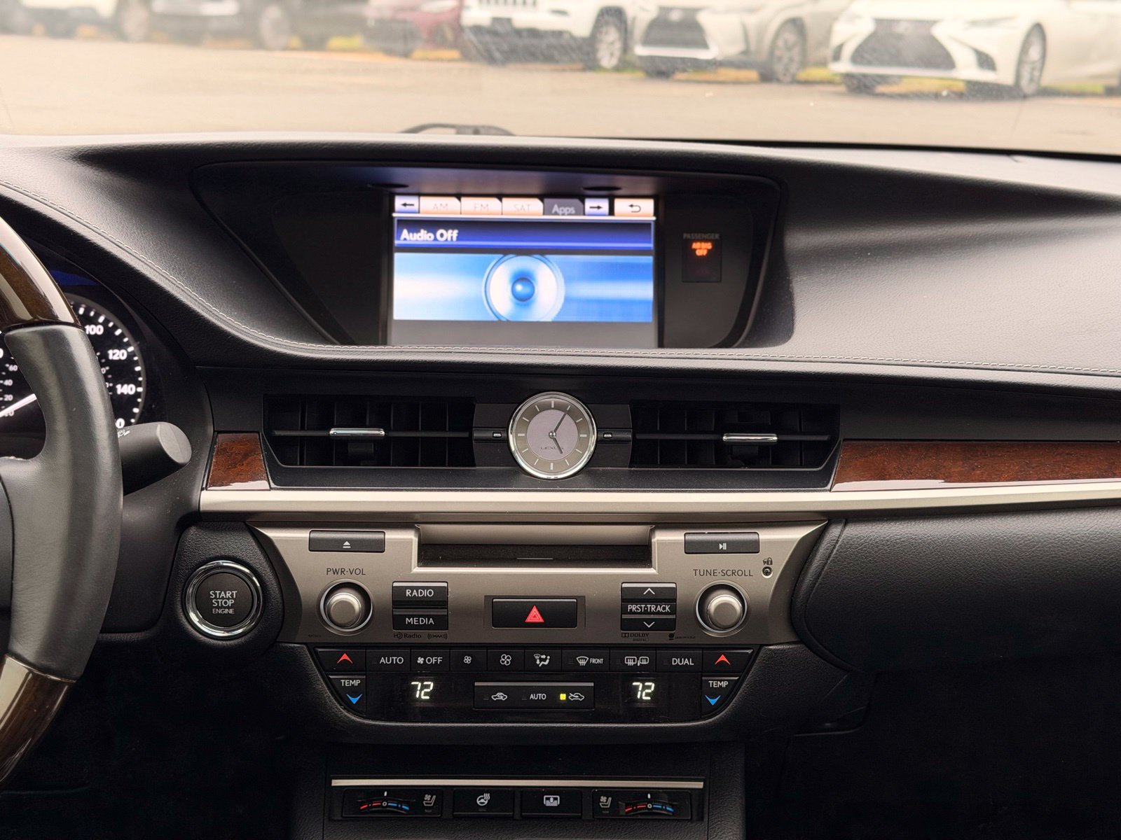 Used 2014 Lexus ES 350 w/ Luxury Package FWD image 29