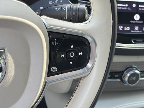 Certified 2023 Volvo XC90 B6 Plus w/ Protection Package AWD/4WD image 20