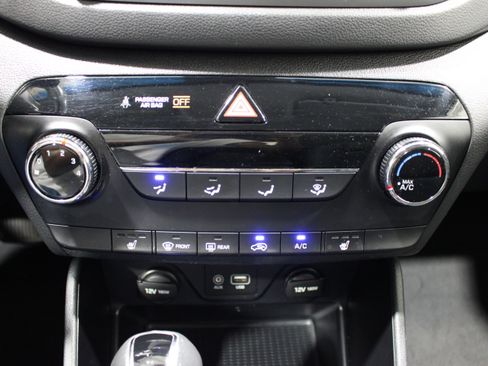 Used 2016 Hyundai Tucson Sport FWD image 16