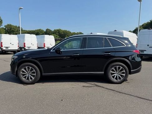 Used 2026 Mercedes-Benz GLC 300 4MATIC image 4