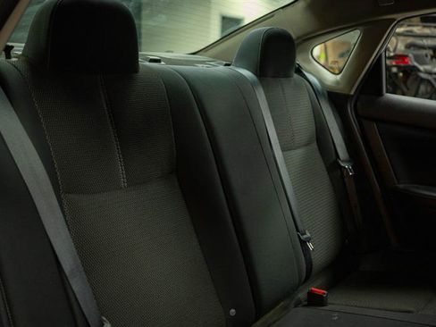 Used 2016 Nissan Sentra S image 16