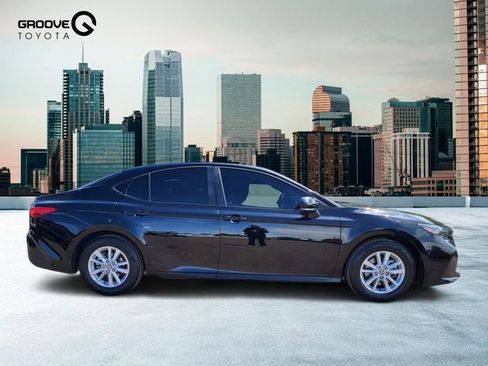 Used 2025 Toyota Camry LE FWD image 7