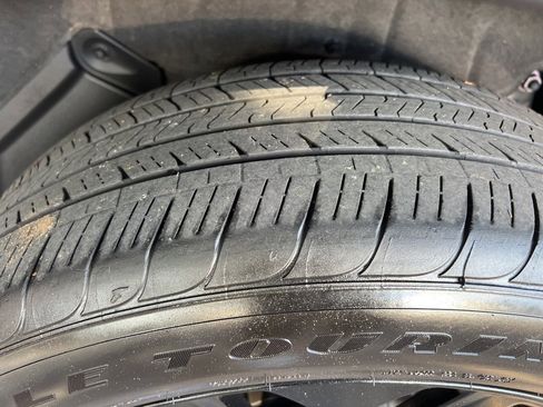 Used 2023 Toyota Highlander XSE image 10