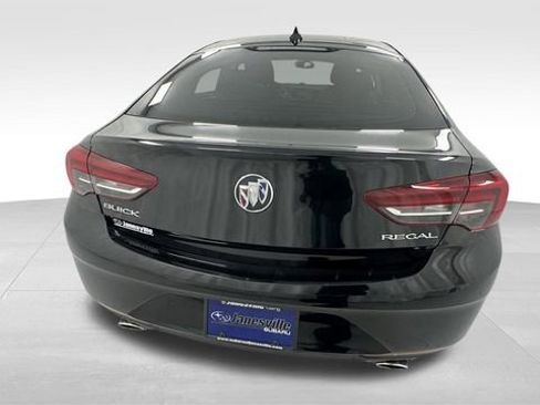 Used 2018 Buick Regal Preferred FWD image 4