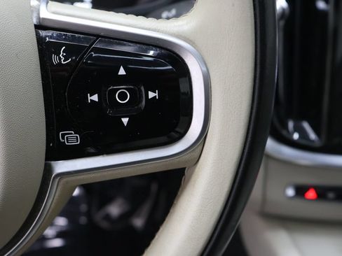 Used 2019 Volvo S60 T5 Momentum w/ Premium Package FWD image 20