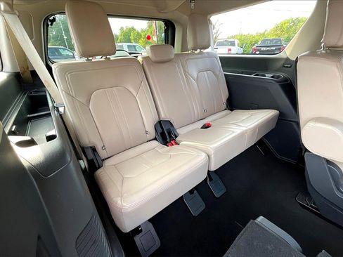 Used 2024 Ford Expedition Max Limited image 28
