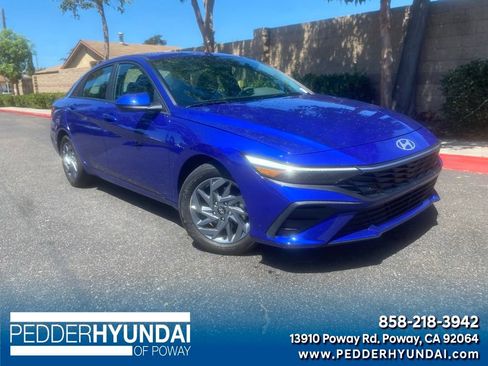 Certified 2024 Hyundai Elantra SEL FWD image 1