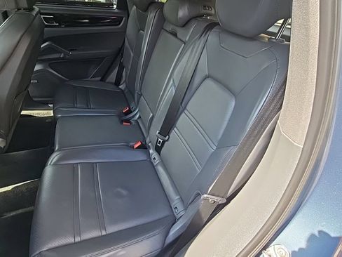 Used 2019 Porsche Cayenne AWD/4WD image 11