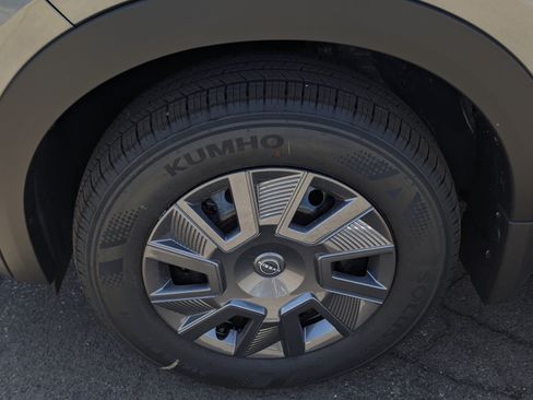 New 2026 Nissan Kicks S FWD image 7