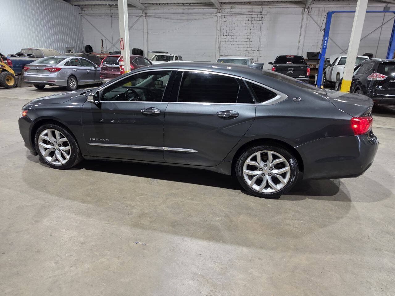 Used 2018 Chevrolet Impala Premier FWD image 5