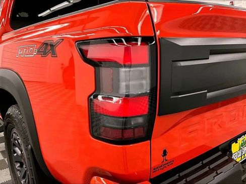 Used 2025 Nissan Frontier PRO-4X w/ Pro Convenience Package image 35